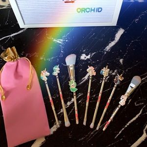 🦄7-Piece Unicorn Makeup Brush Set